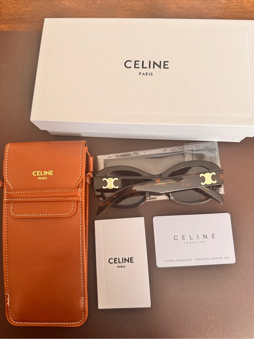 CL40194U Triomphe Oval Women Sunglasses 2026NEW Brown Tortoise - Picture 15 of 16